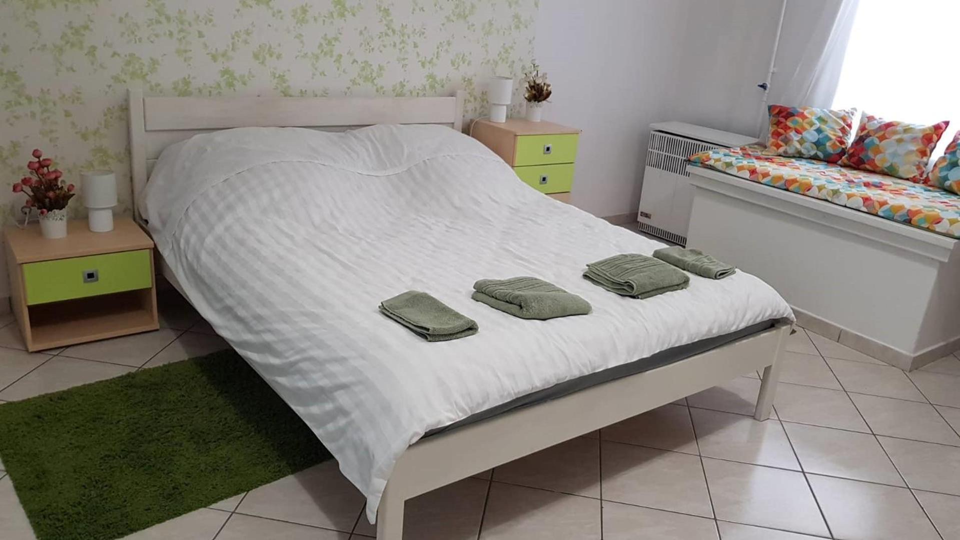 Fortuna Apartmanok Eger Buitenkant foto