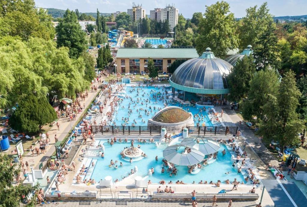 Fortuna Apartmanok Eger Buitenkant foto